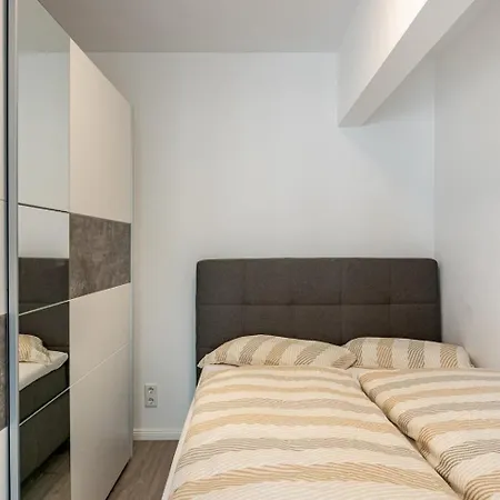Altstadt With Privade Terrasa Apartment Dusseldorf